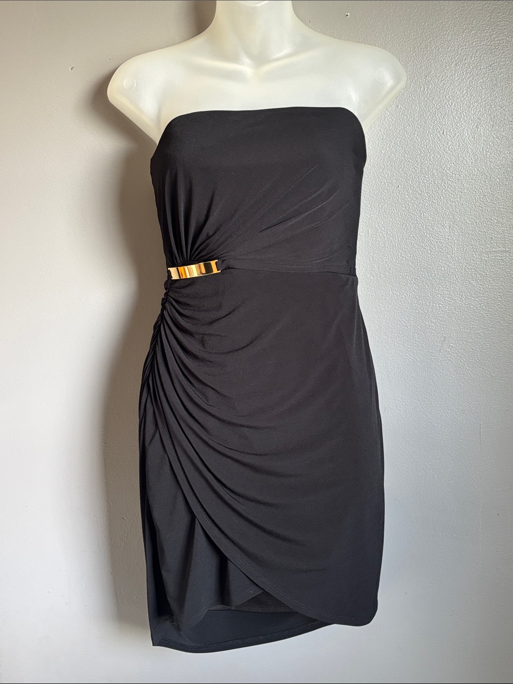 Max & Cleo Black Strapless Ruched Cocktail Cress W/ Gold Accent * Sz 2 *